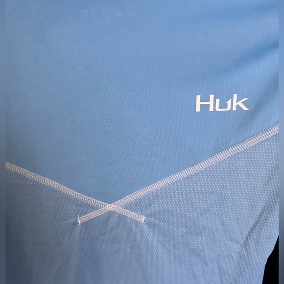 Huk women’s hooded sun blocking cover up dress. Sky blue Size small. - Picture 3 of 6